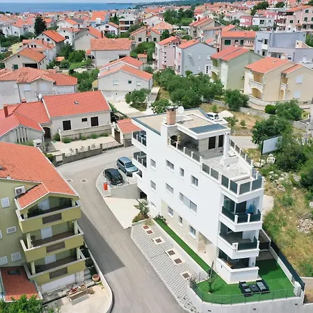 Appartement The Mak Boutique With Garden, Free Parking